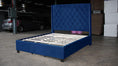 Cargar la imagen en la vista de la galería, REEM - Blue Upholstered Platform Tufted Velvet Bed, No Box Spring Needed